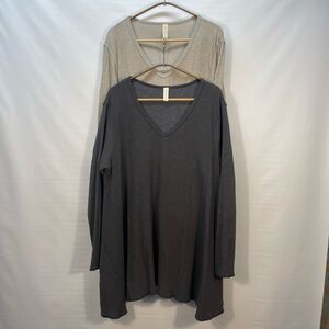 North Star Base Gray Beige Hi-Low Hem Long Sleeve V-Neck T-Shirt Bundle of 2 XS